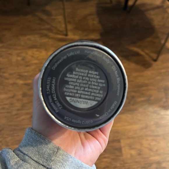 CONTIGO UCLA TRAVEL MUG - Picture 3 of 5